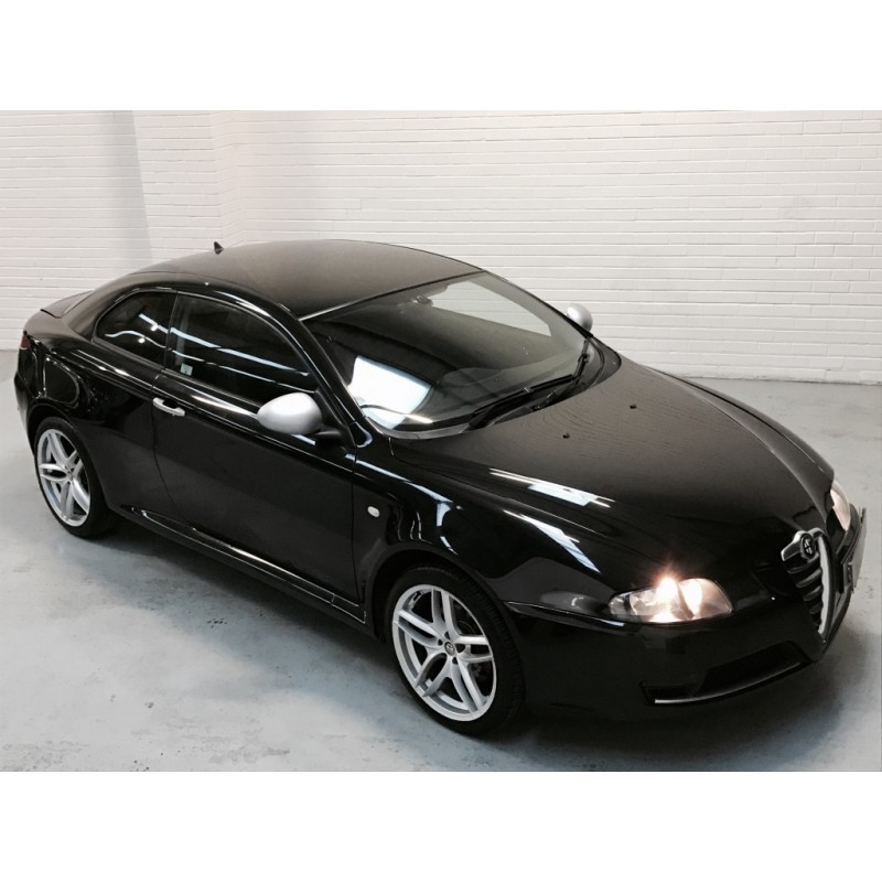 Alfa Romeo GT 2.0 JTS 165 petrol All Alfa Romeo GT 2.0 JTS 165 petrol All